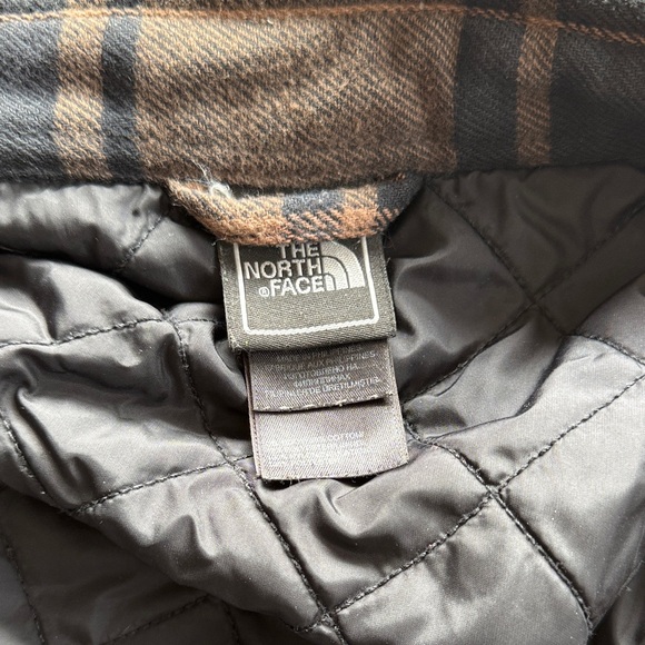 The North Face Brown and Black Quilted Jacket - Picture 2 of 10